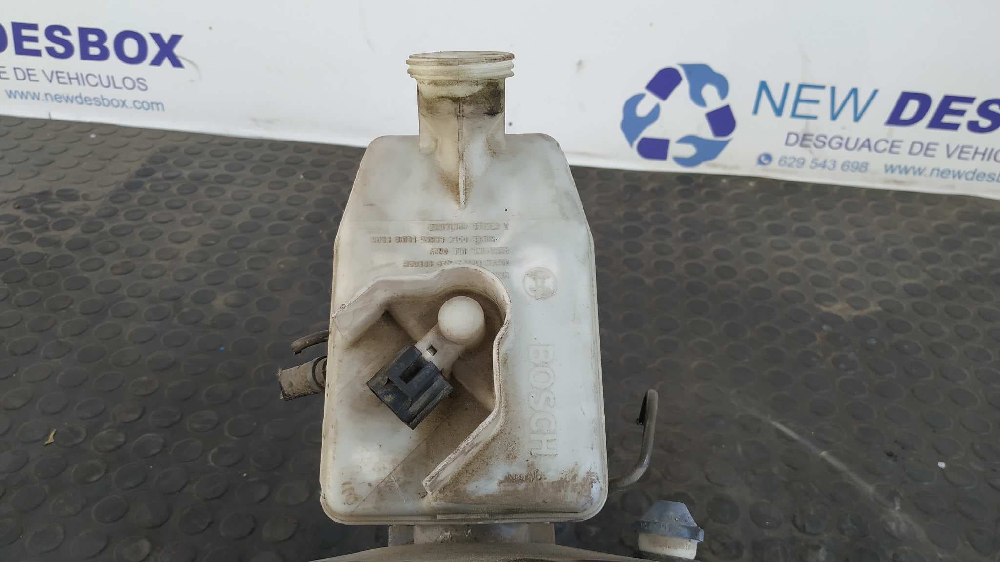 Recambio de BOMBA FRENO para FORD TRANSIT CAJA CERRADA, LARGA (FY) (2000 =>) 2.0 TDE CAT F3FA referencia OEM IAM 1481449   - BLANCO 2