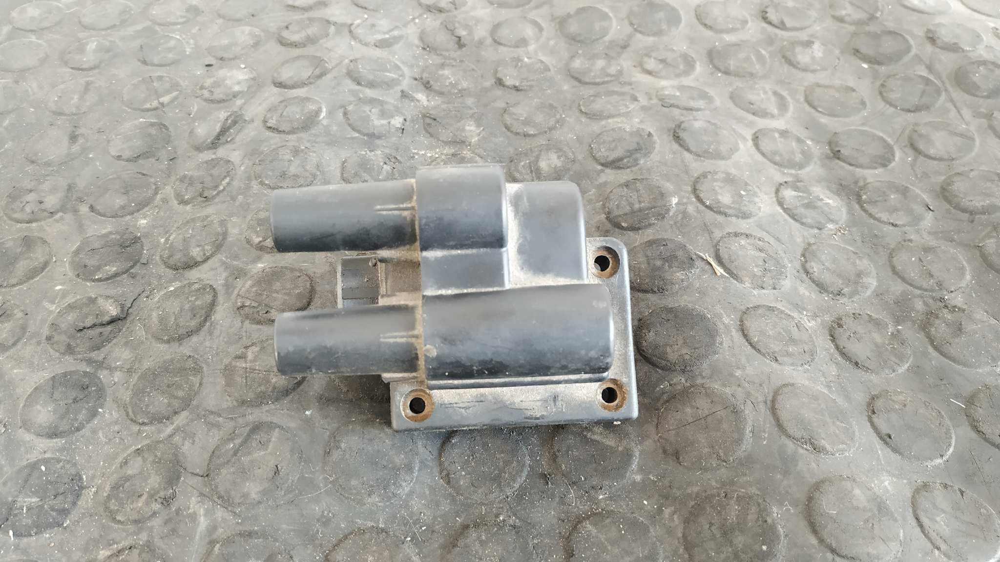 Recambio de BOBINA ENCENDIDO para RENAULT MEGANE I CLASSIC (LA0) K7M702 referencia OEM IAM 7700100589 4