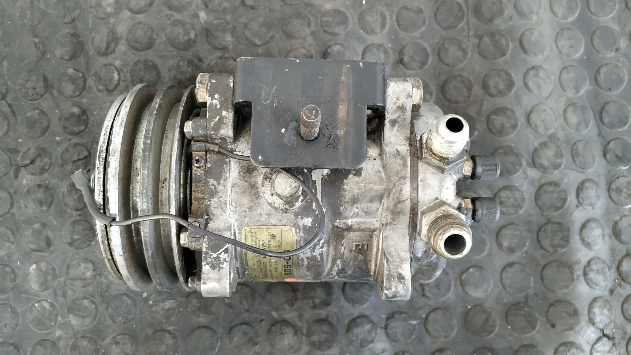 Recambio de COMPRESOR AIRE ACONDICIONADO para NISSAN VANETTE (C 220) referencia OEM IAM SD508 3