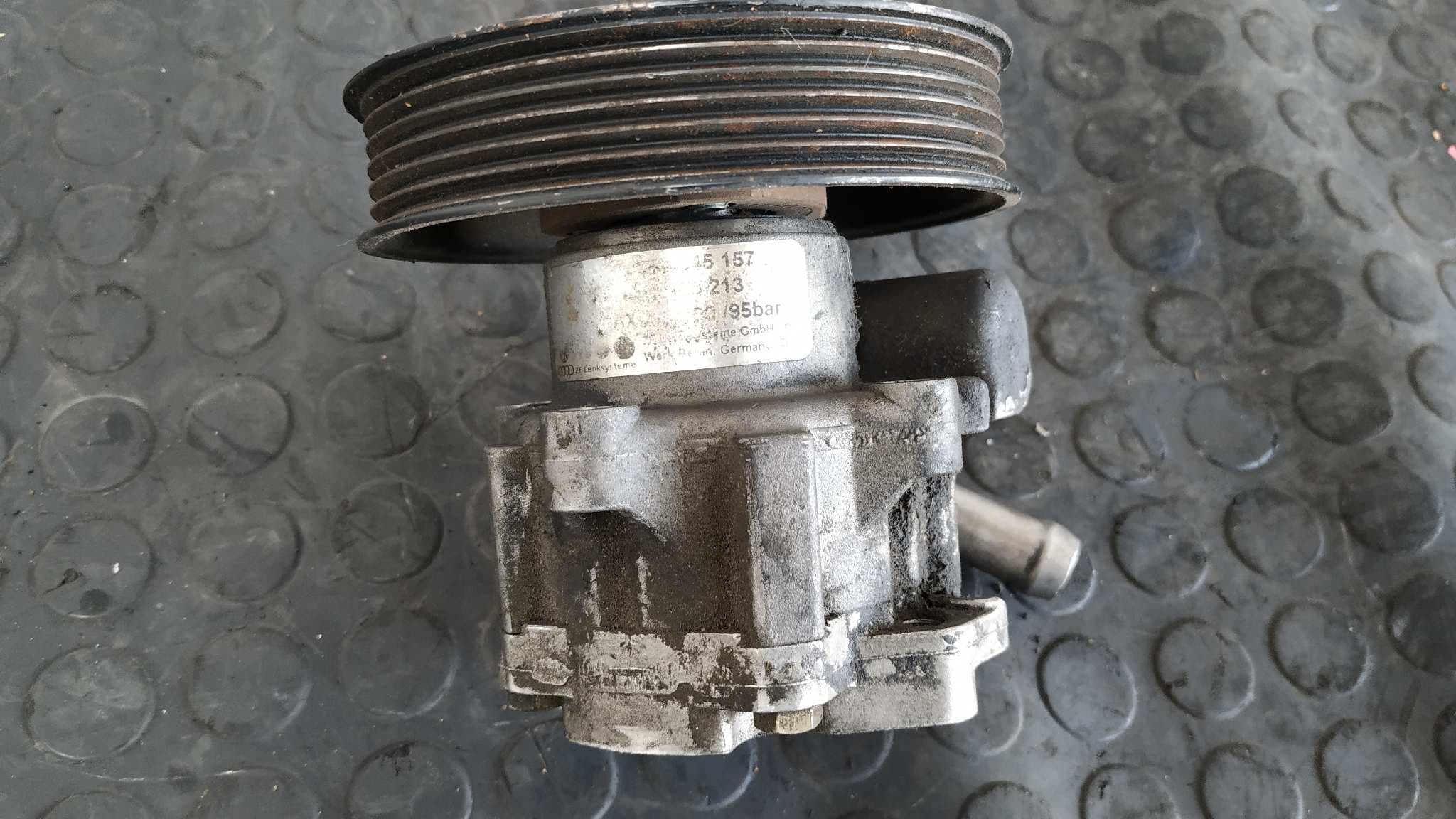 Recambio de BOMBA DIRECCION para SEAT IBIZA (6K1) Select AGP referencia OEM IAM 6N0145157   - AZUL 4