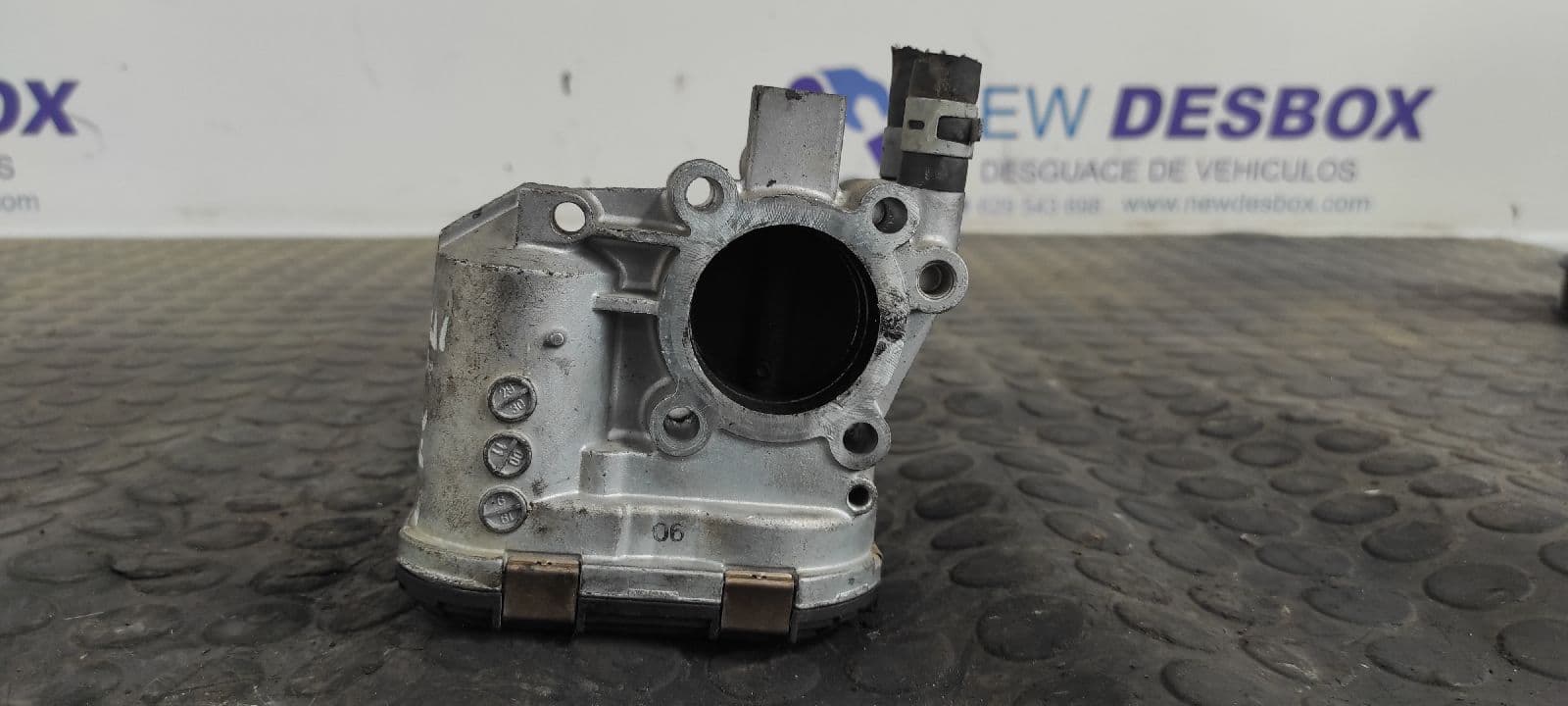 Recambio de CAJA MARIPOSA para OPEL CORSA C 1.2 16V CAT (Z 12 XE / LW4) Z12XE referencia OEM IAM 9157512 4