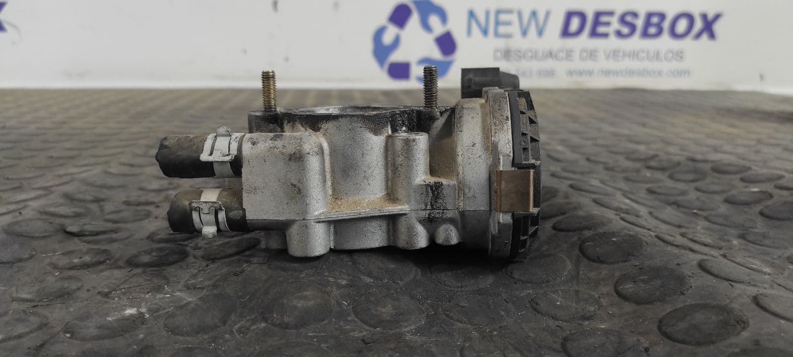 Recambio de CAJA MARIPOSA para OPEL CORSA C 1.2 16V CAT (Z 12 XE / LW4) Z12XE referencia OEM IAM 9157512 7
