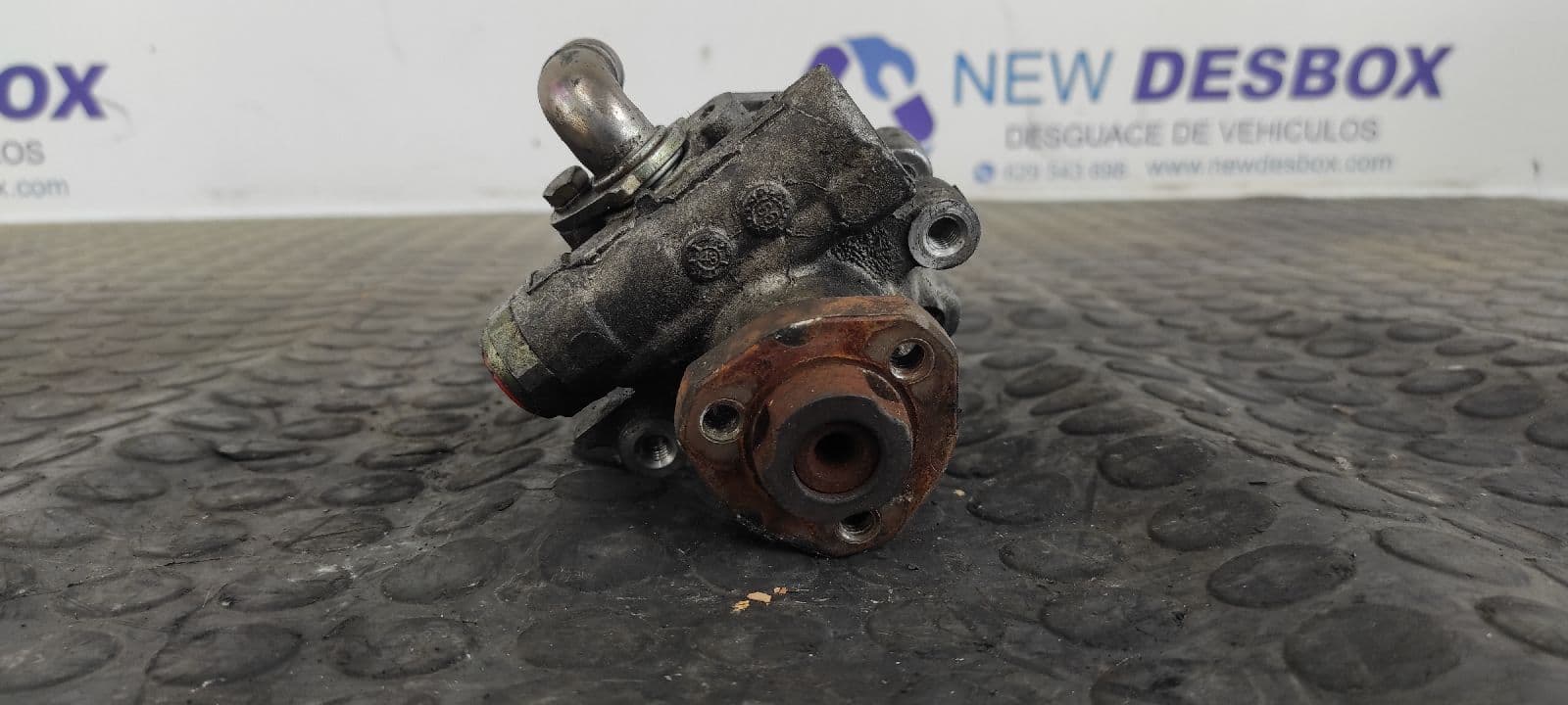 Recambio de BOMBA DIRECCION para VOLKSWAGEN BORA BERLINA (1J2) AZD referencia OEM IAM 1J0422154B