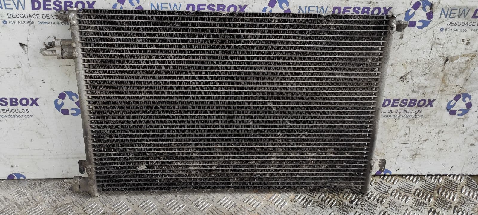 Recambio de CONDENSADOR / RADIADOR  AIRE ACONDICIONADO para OPEL VECTRA C CARAVAN Comfort Z19DT referencia OEM IAM Z19DT   - BLANCO 2