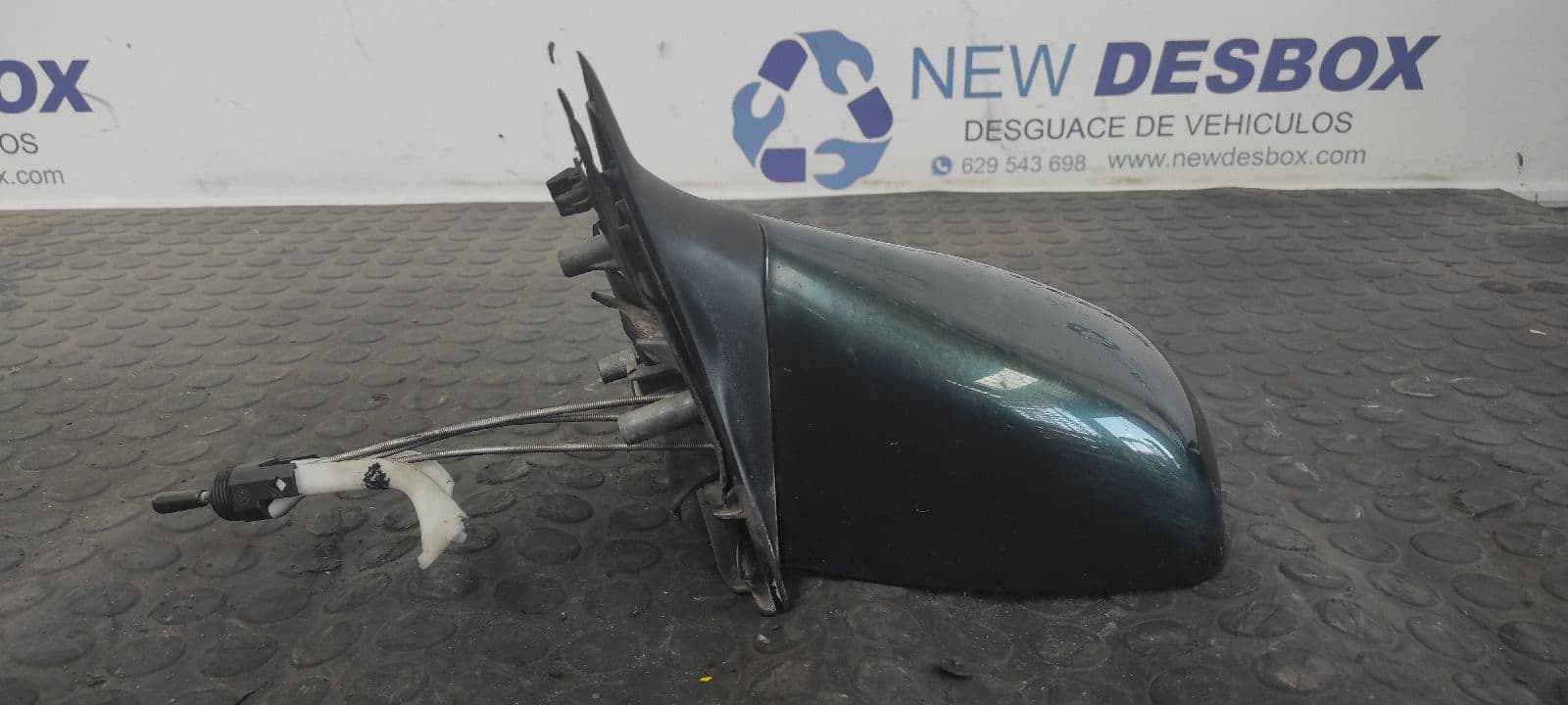 Recambio de RETROVISOR IZQUIERDO para FORD ESCORT BERL./TURNIER 1.8 Turbodiesel CAT referencia OEM IAM K18BC 4