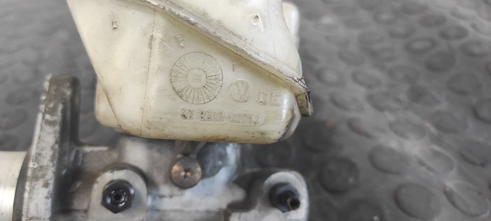 Recambio de BOMBA FRENO para SEAT CORDOBA BERLINA (6K2) 1.9 TDI AGR referencia OEM IAM 03350882762   - AZUL 6