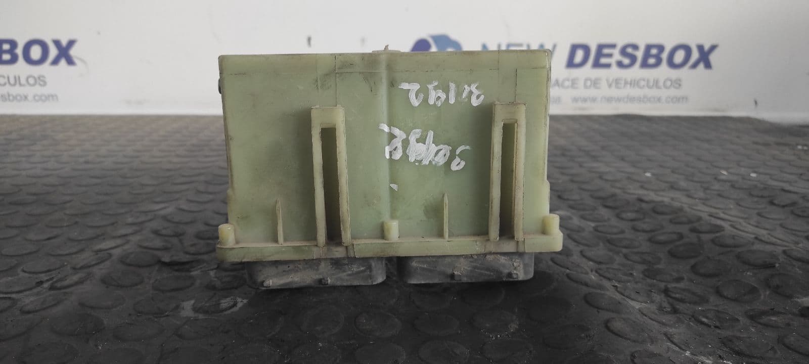 Recambio de CAJA RELES VENTILADORES para OPEL ASTRA G BERLINA Club Y20DTH referencia OEM IAM 24410130   - NEGRO