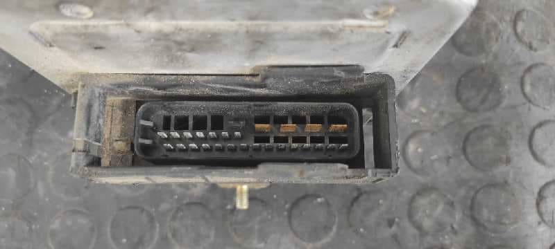 Recambio de ABS para OPEL VECTRA B BERLINA 2.0 16V CAT (X 20 XEV / L34) X20XEV referencia OEM IAM 90468702 2