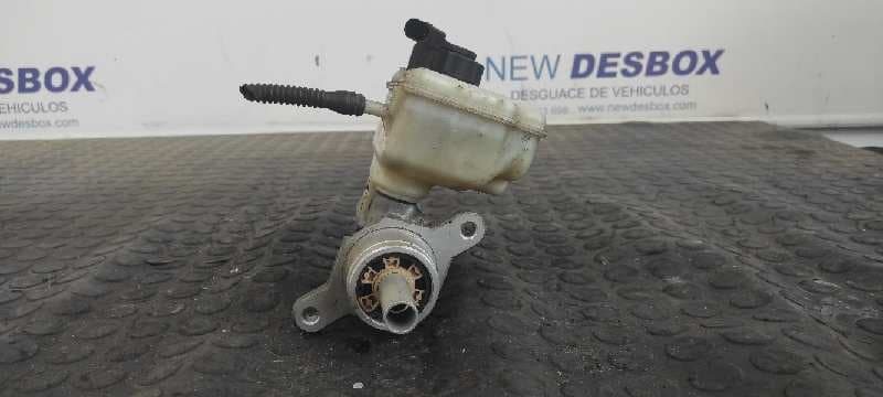 Recambio de BOMBA FRENO para SEAT LEON (1P1) BXE referencia OEM IAM 1K1611301D