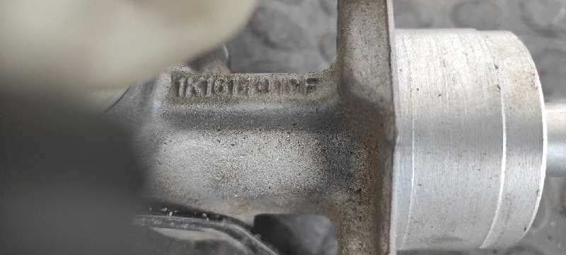 Recambio de BOMBA FRENO para SEAT LEON (1P1) BXE referencia OEM IAM 1K1611301D 4