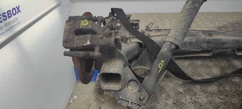 Recambio de PUENTE TRASERO para RENAULT SCENIC II F9Q803 referencia OEM IAM    - BLANCO 6