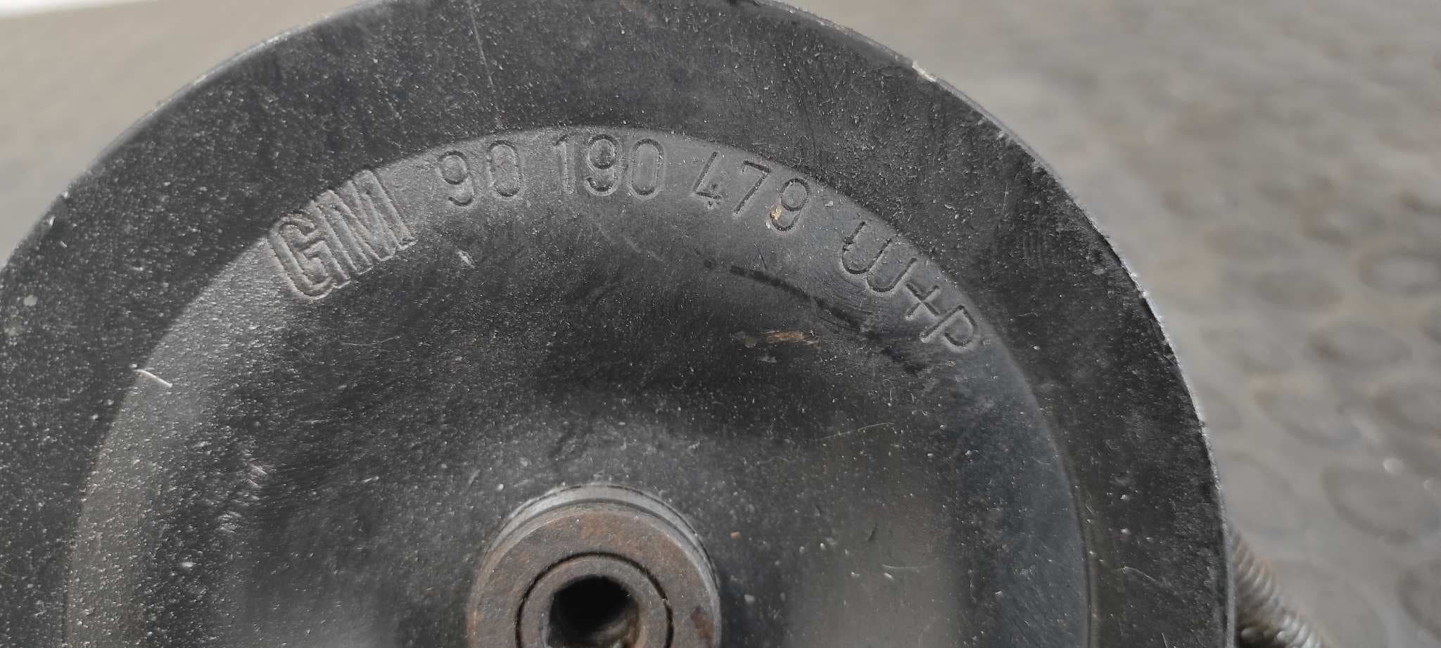 Recambio de BOMBA DIRECCION para OPEL KADETT E 16D referencia OEM IAM 90190479 3