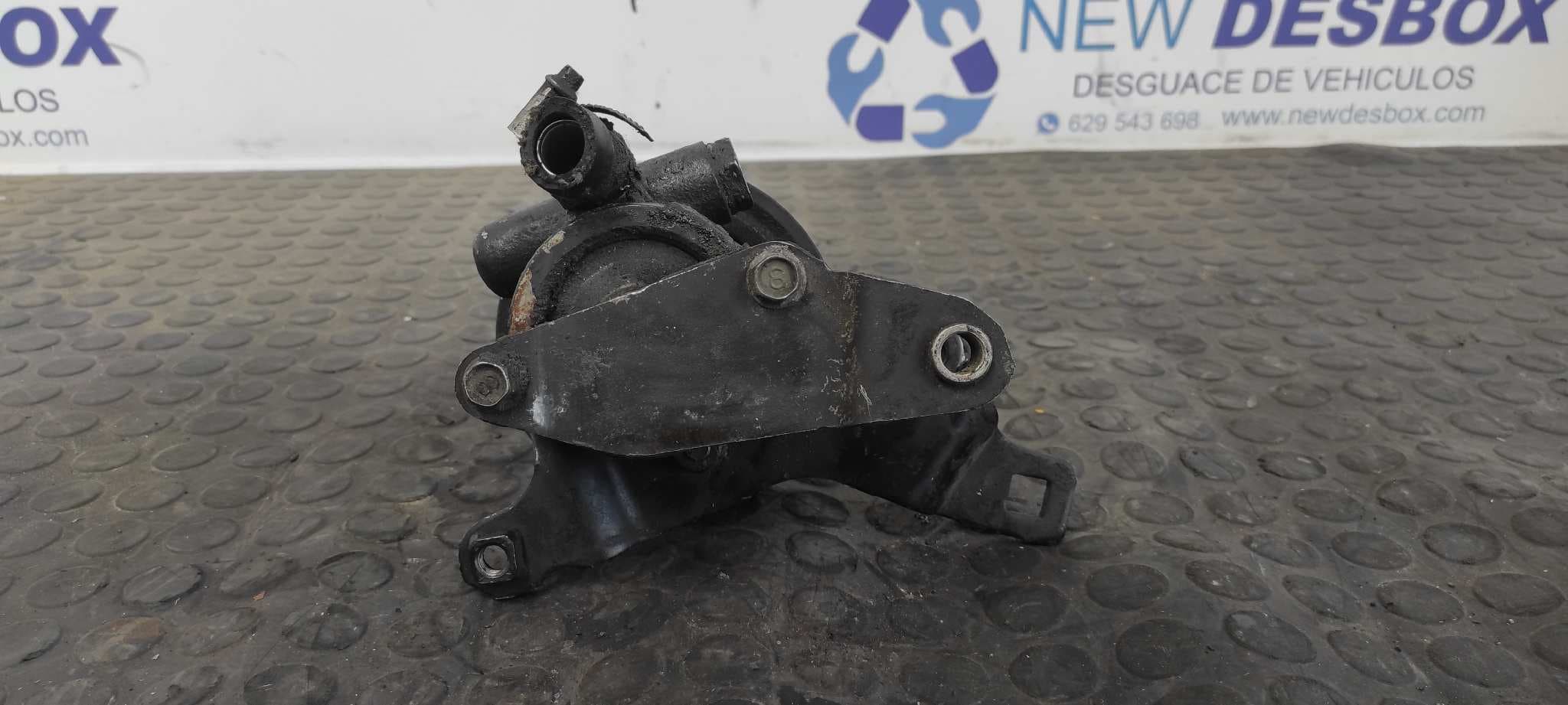 Recambio de BOMBA DIRECCION para OPEL CORSA B 17D referencia OEM IAM 26016947 4