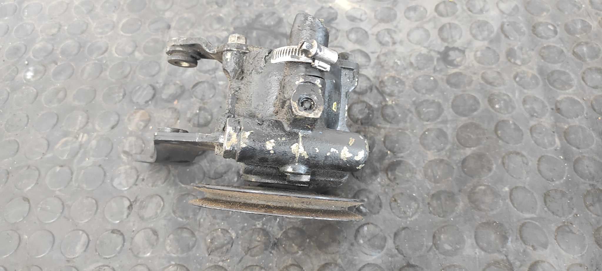 Recambio de BOMBA DIRECCION para OPEL CORSA B 17D referencia OEM IAM 26016947 5