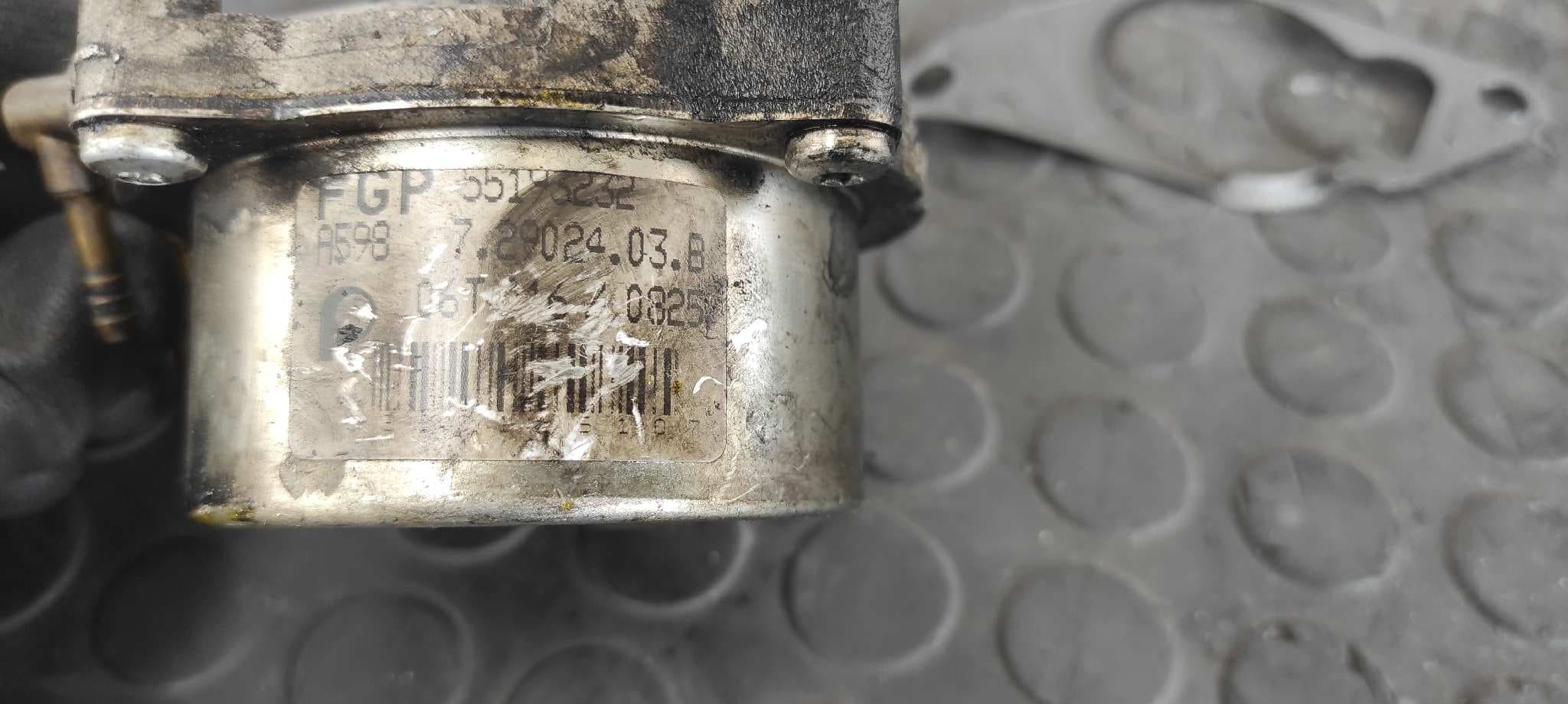 Recambio de DEPRESOR FRENO / BOMBA VACIO para OPEL COMBO (CORSA C) Z13DT referencia OEM IAM 55193232 3