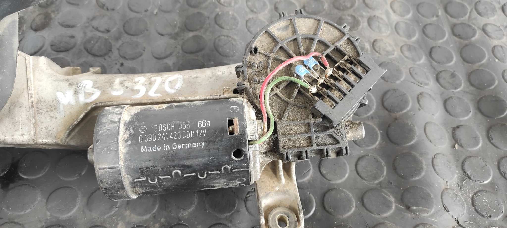 Recambio de MOTOR LIMPIA DELANTERO para MERCEDES-BENZ CLASE E (W210) referencia OEM IAM 0390241420 5