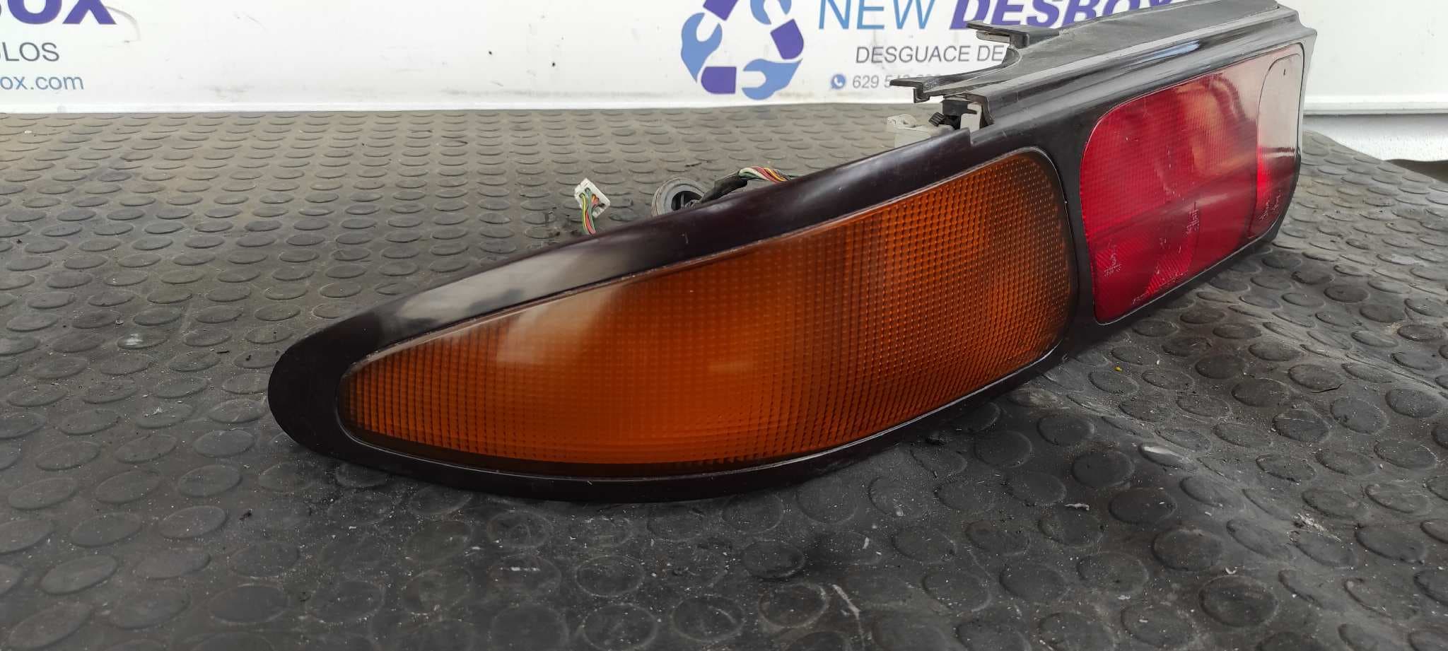 Recambio de PILOTO TRASERO IZQUIERDO para FORD PROBE 2.0 referencia OEM IAM 0431445 8