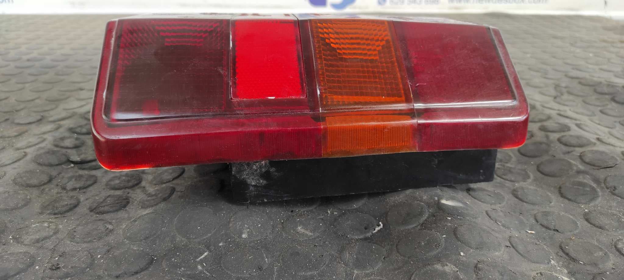 Recambio de PILOTO TRASERO IZQUIERDO para CITROEN C 25 COMBI/BUS * referencia OEM IAM 03517010S   - BLANCO 6
