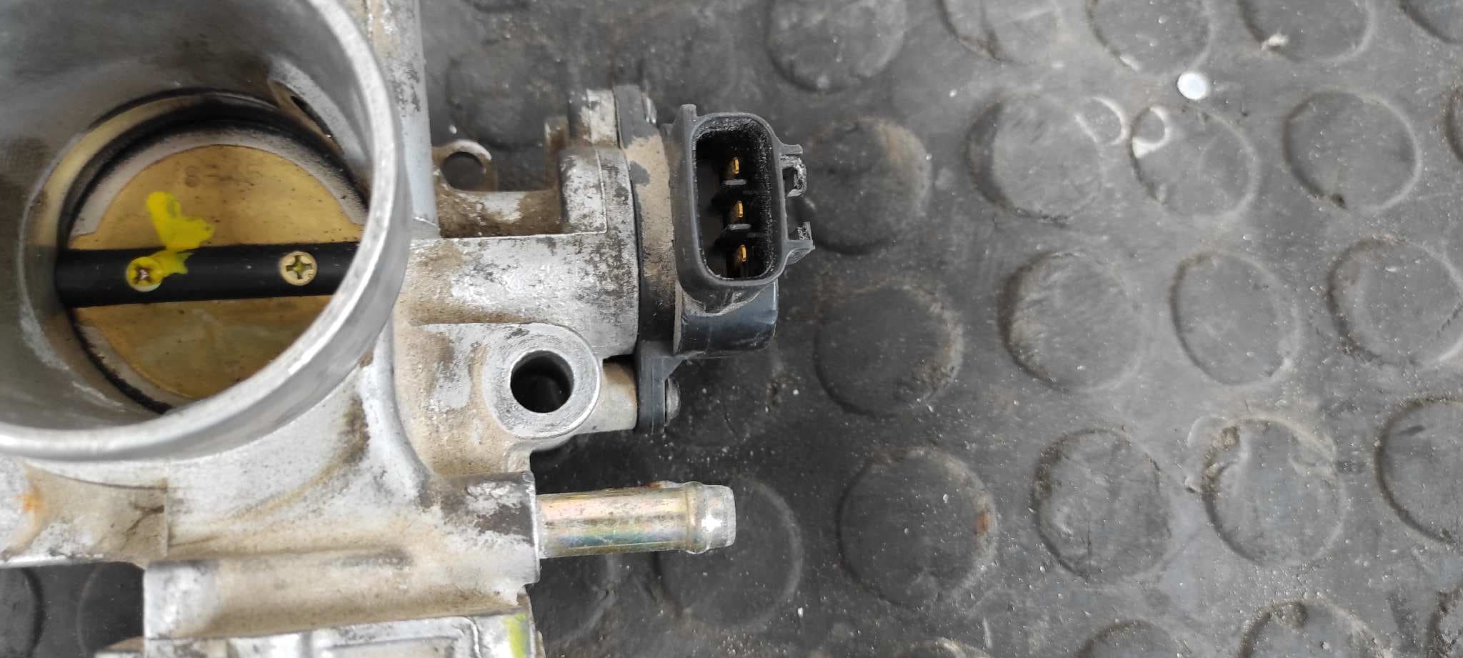 Recambio de CAJA MARIPOSA para TOYOTA COROLLA VERSO (E12) 3ZZFE referencia OEM IAM 8945220130 3