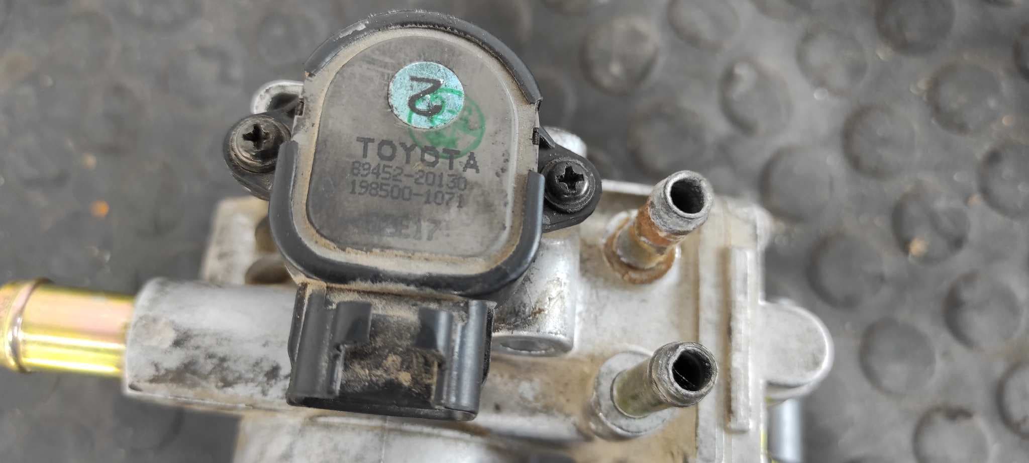 Recambio de CAJA MARIPOSA para TOYOTA COROLLA VERSO (E12) 3ZZFE referencia OEM IAM 8945220130 10