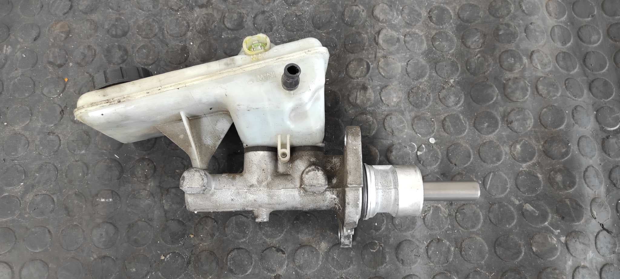 Recambio de BOMBA FRENO para OPEL VIVARO 1.9 CDTI CAT (F9Q-760 / L08) F9QU7 referencia OEM IAM 32067008C 4