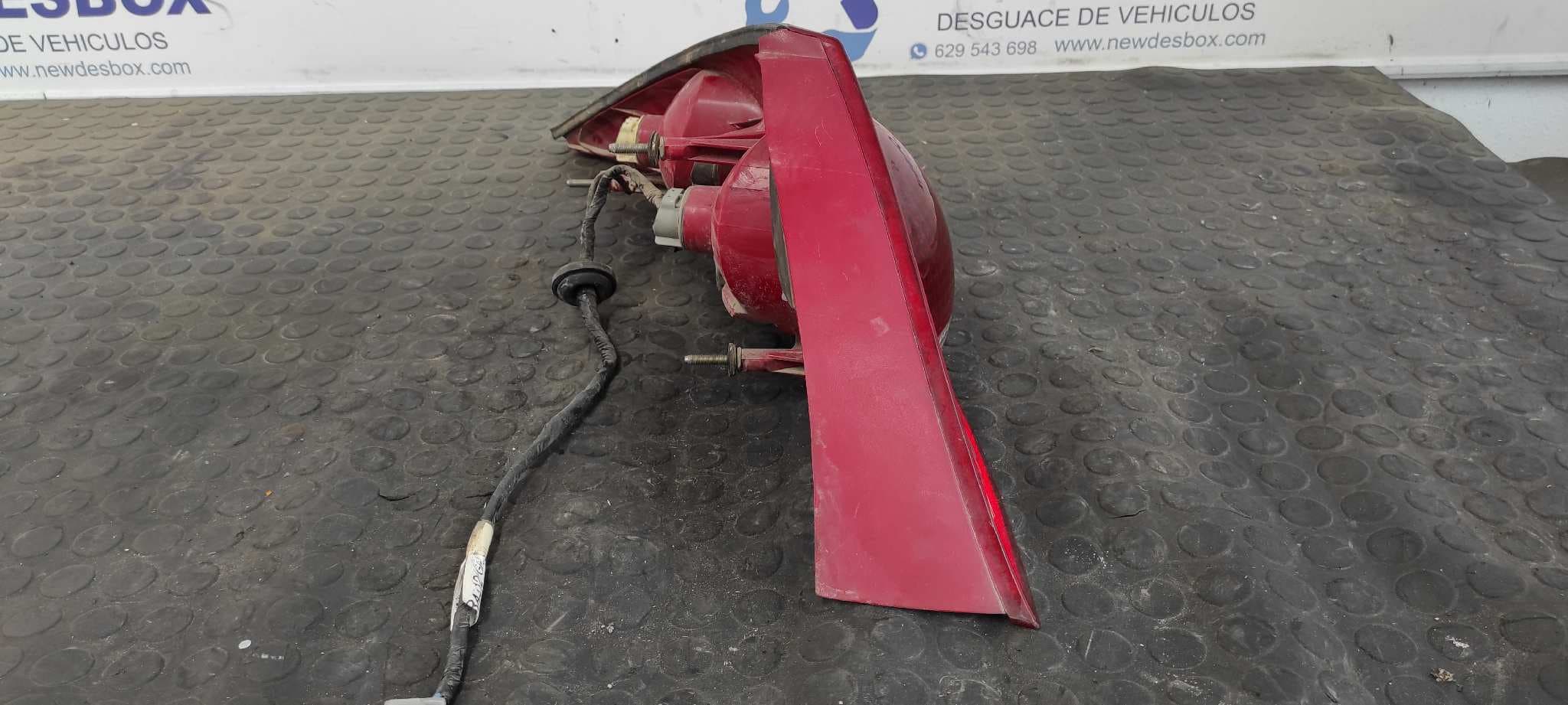 Recambio de PILOTO TRASERO DERECHO para FORD COUGAR (MC) V6 LCBA       referencia OEM IAM 938876   - PLATA 8