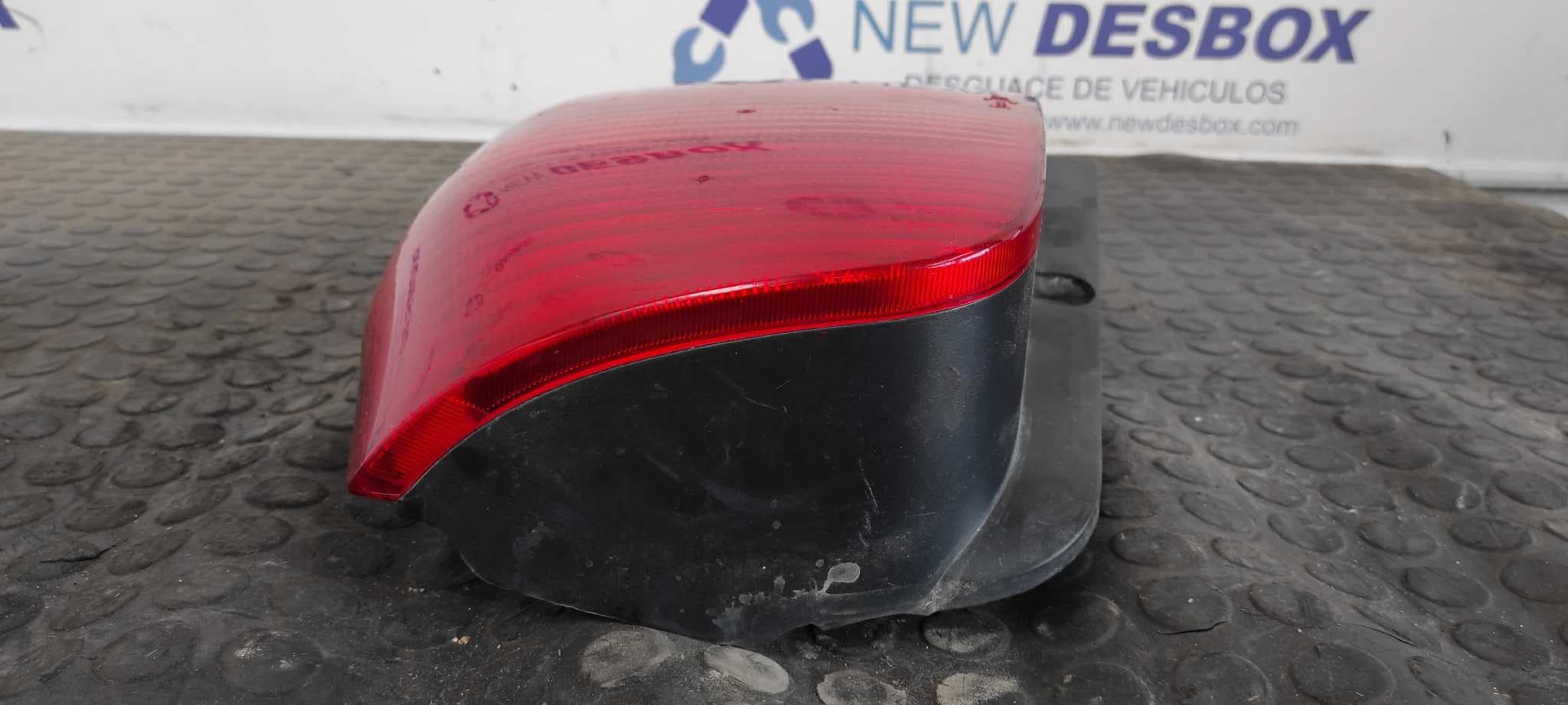 Recambio de PILOTO TRASERO DERECHO para VOLKSWAGEN LUPO (6X1/6E1) referencia OEM IAM 6X0945112D 7