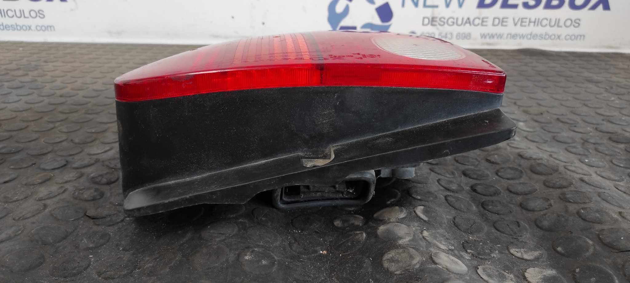 Recambio de PILOTO TRASERO DERECHO para VOLKSWAGEN LUPO (6X1/6E1) referencia OEM IAM 6X0945112D 9
