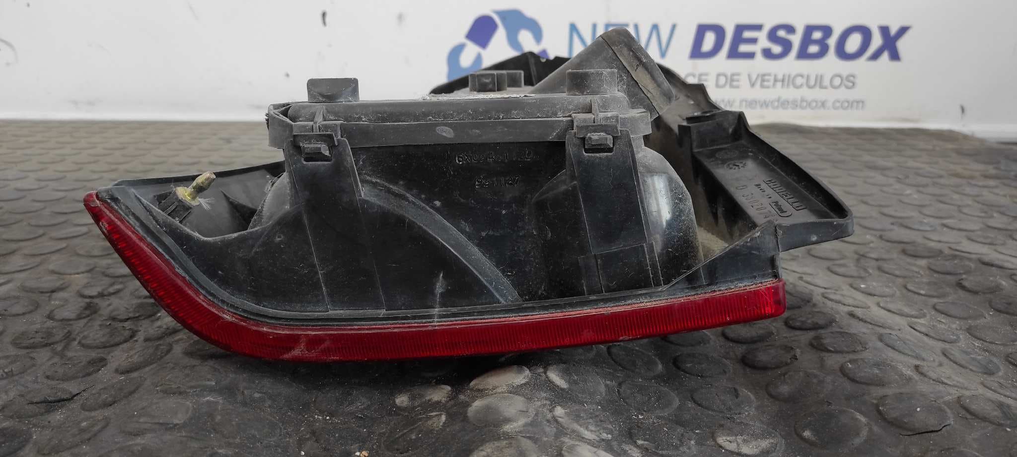 Recambio de PILOTO TRASERO DERECHO para VOLKSWAGEN LUPO (6X1/6E1) referencia OEM IAM 6X0945112D 4