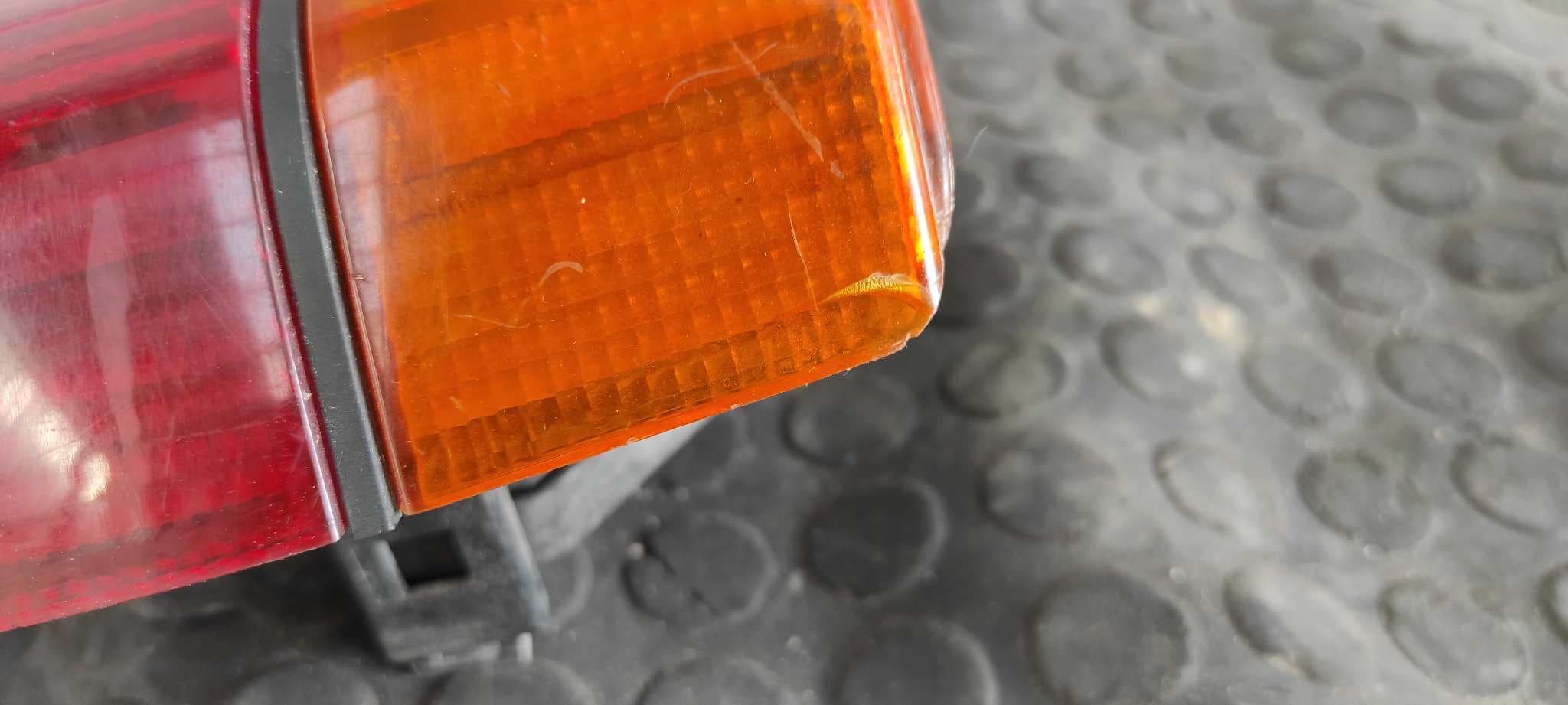 Recambio de PILOTO TRASERO DERECHO para SEAT MALAGA GL 021A2000 referencia OEM IAM 16007 1868   - GRIS 9
