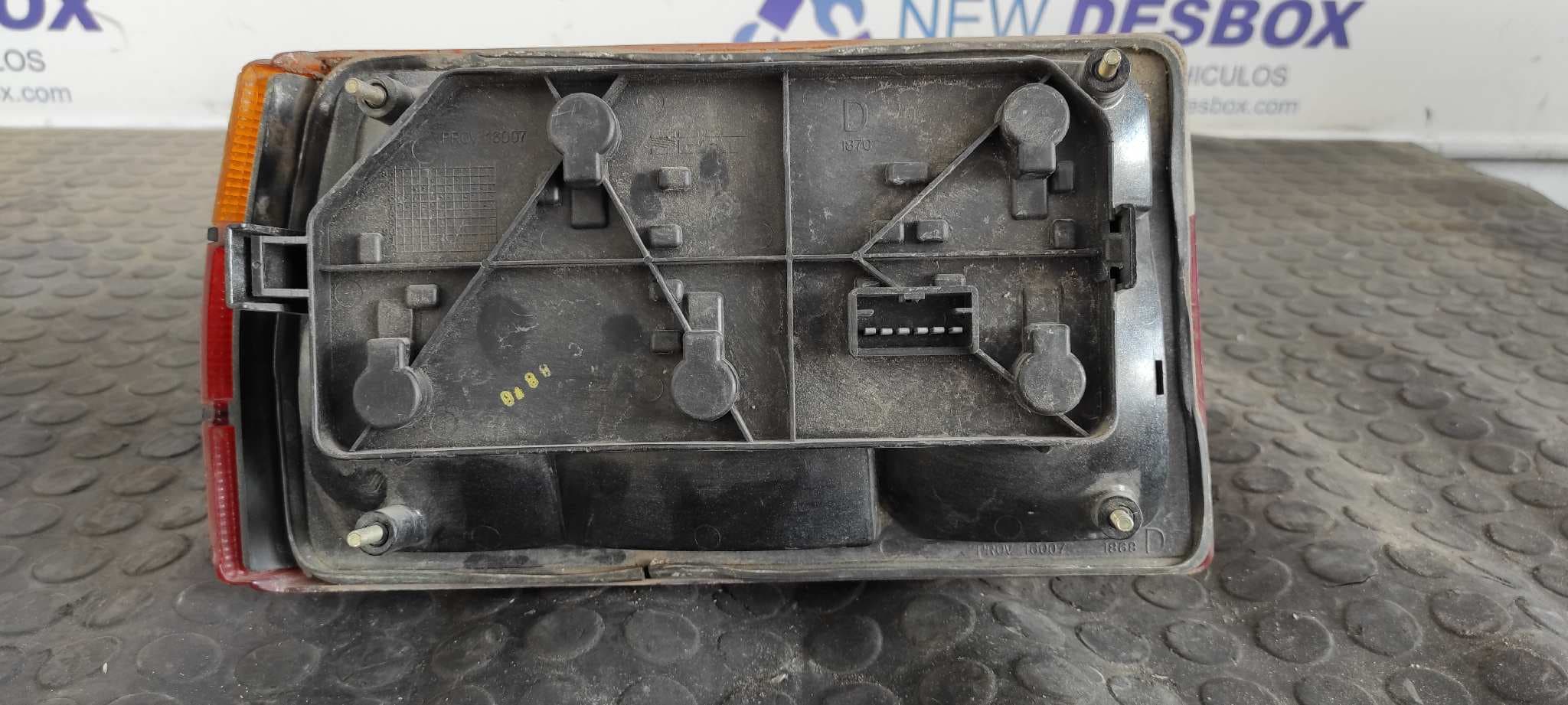 Recambio de PILOTO TRASERO DERECHO para SEAT MALAGA GL 021A2000 referencia OEM IAM 16007 1868   - GRIS 4