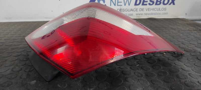 Recambio de PILOTO TRASERO IZQUIERDO para RENAULT MEGANE II CLASSIC BERLINA 1.6 16V K4M T7 referencia OEM IAM    - GRIS 5