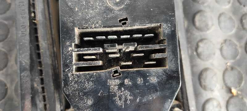 Recambio de PILOTO TRASERO DERECHO para VOLKSWAGEN POLO (867/871/873) referencia OEM IAM 867945257A 10