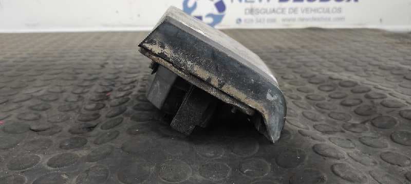 Recambio de PILOTO TRASERO DERECHO para VOLKSWAGEN POLO (867/871/873) referencia OEM IAM 867945257A 8