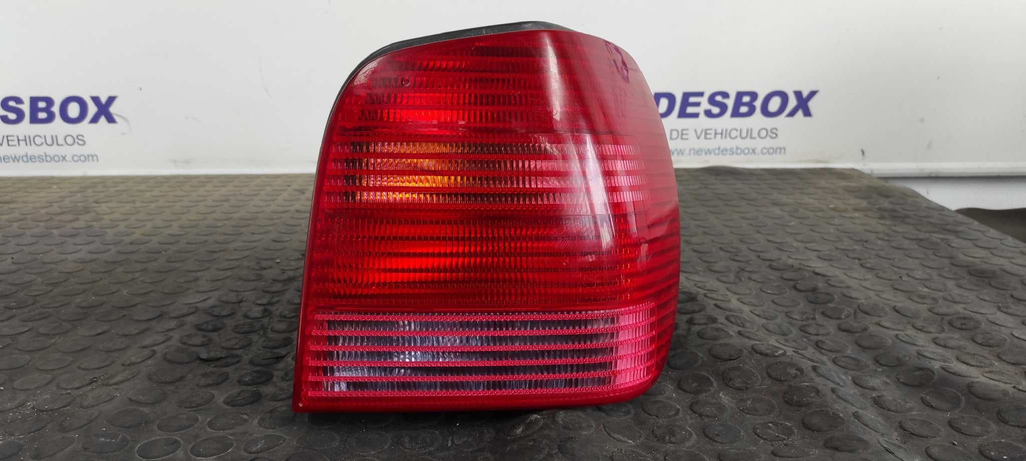 Recambio de PILOTO TRASERO DERECHO para VOLKSWAGEN POLO BERLINA (6N2) referencia OEM IAM 6N0945096H