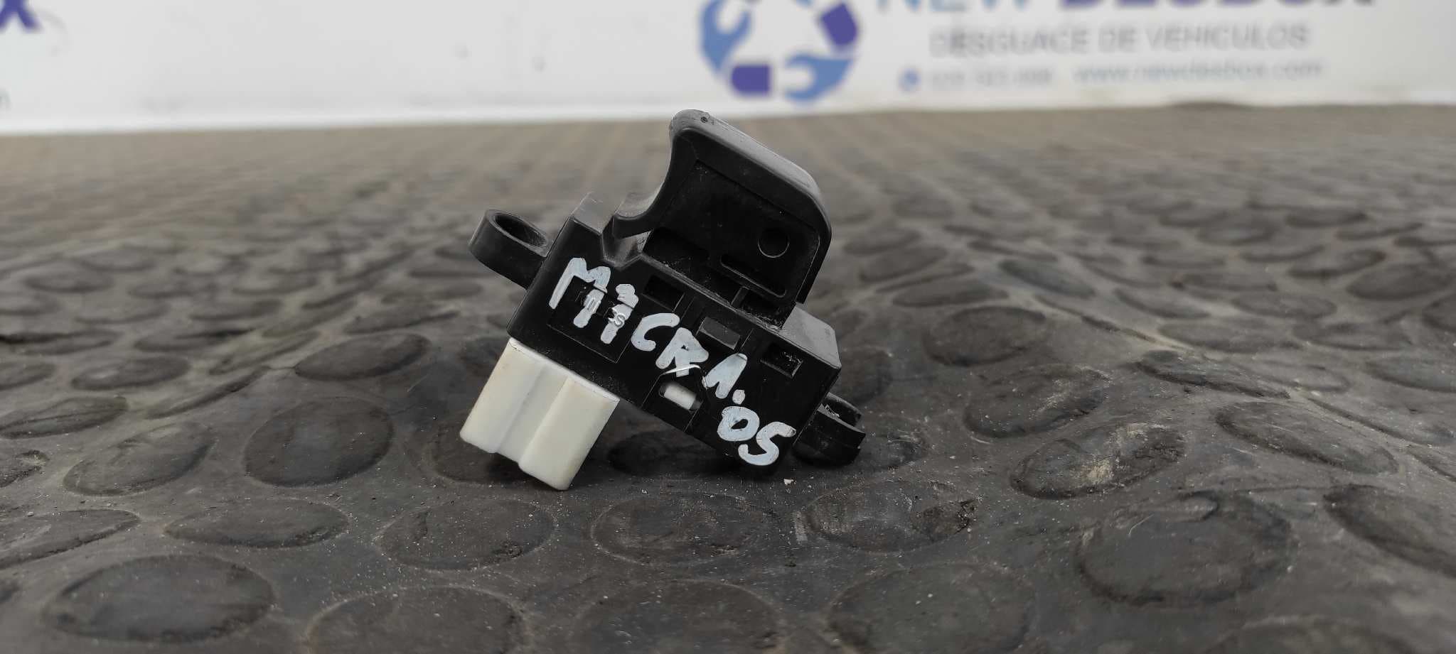Recambio de MANDO ELEVALUNAS DELANTERO DERECHO para NISSAN MICRA (K12E) referencia OEM IAM 5