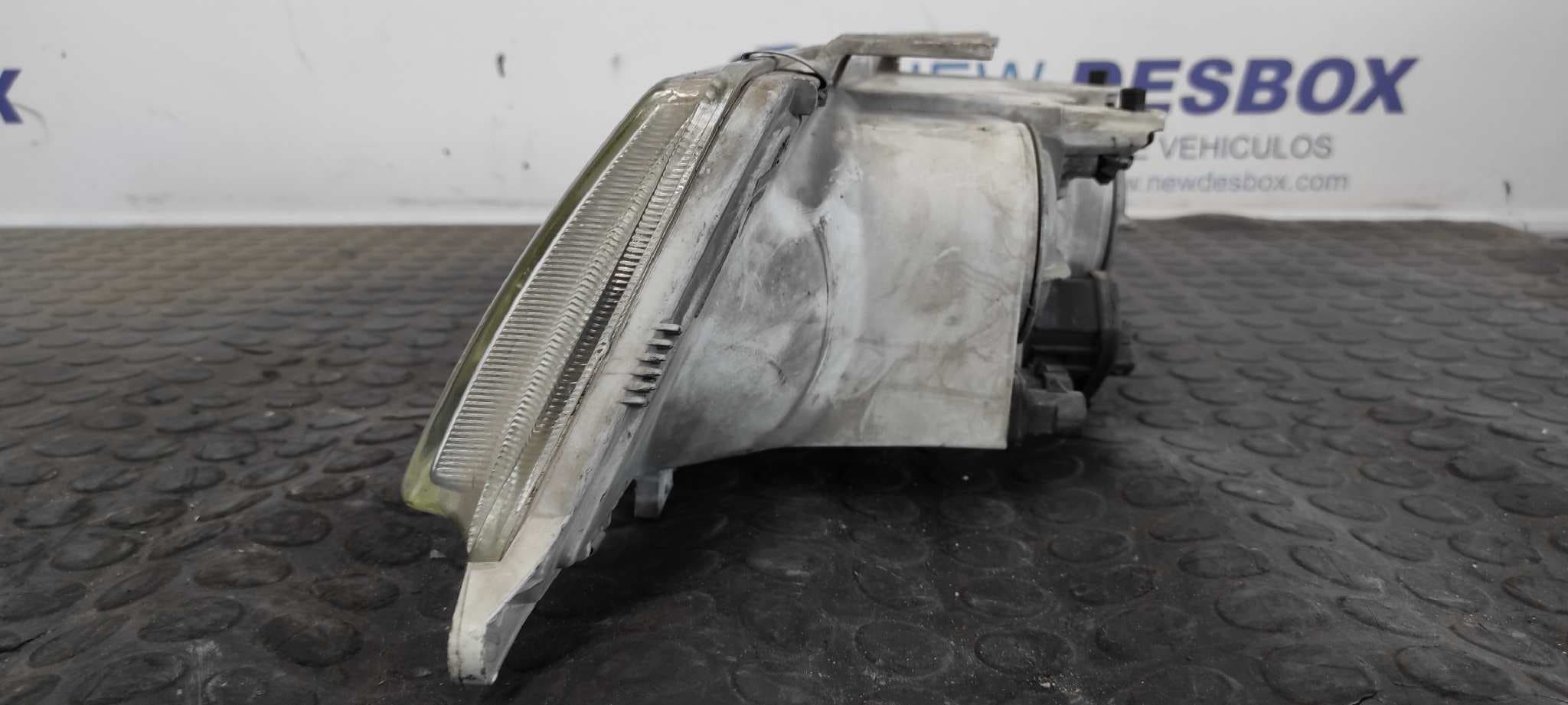 Recambio de FARO DERECHO para LANCIA KAPPA BERLINA 838A2000 referencia OEM IAM 36660748   - ROJO 3