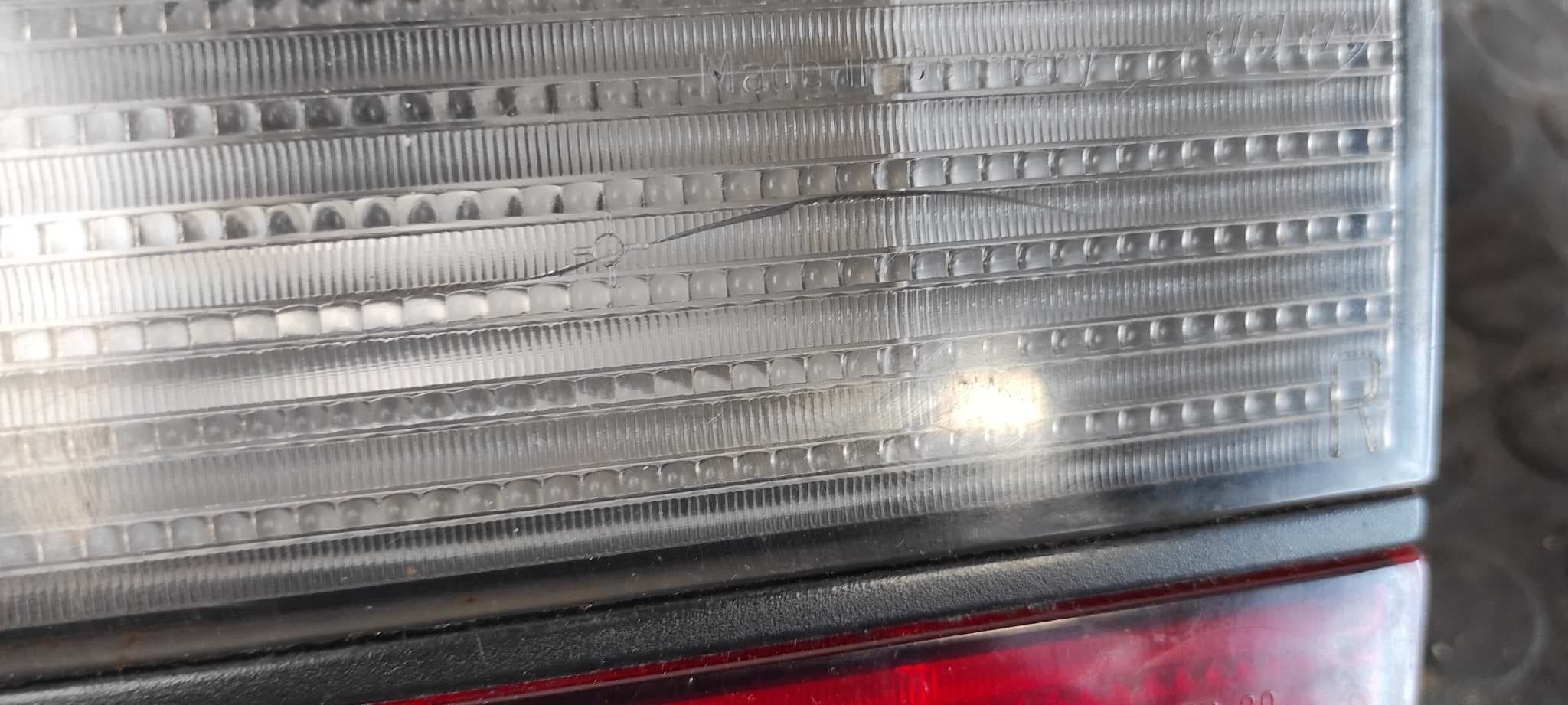 Recambio de PILOTO PORTON DERECHO para VOLKSWAGEN PASSAT (321/23/27/31) referencia OEM IAM 357945108 8