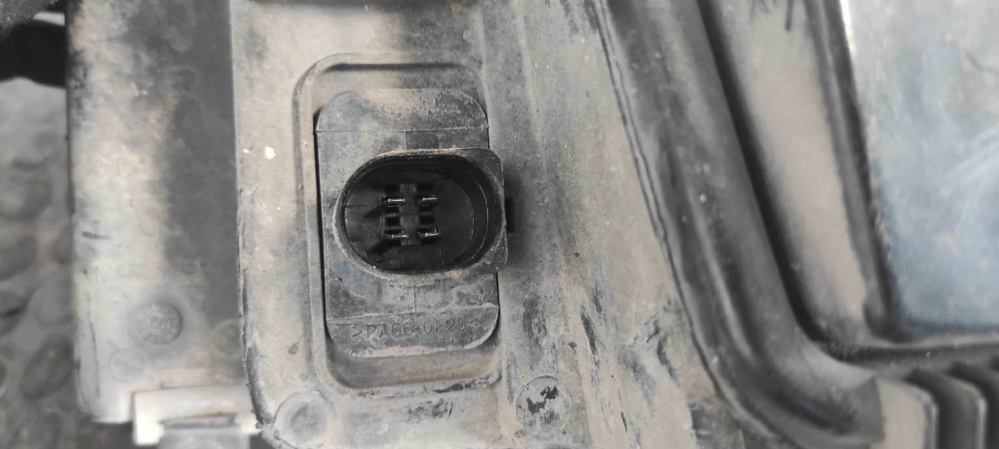 Recambio de FARO DERECHO para VOLKSWAGEN CADDY KA/KB (9K9) Familiar AYQ referencia OEM IAM 6K5941010   - BLANCO 6