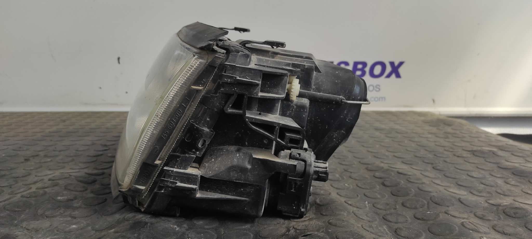 Recambio de FARO IZQUIERDO para AUDI 100 BERLINA (C4) referencia OEM IAM 14050502 7