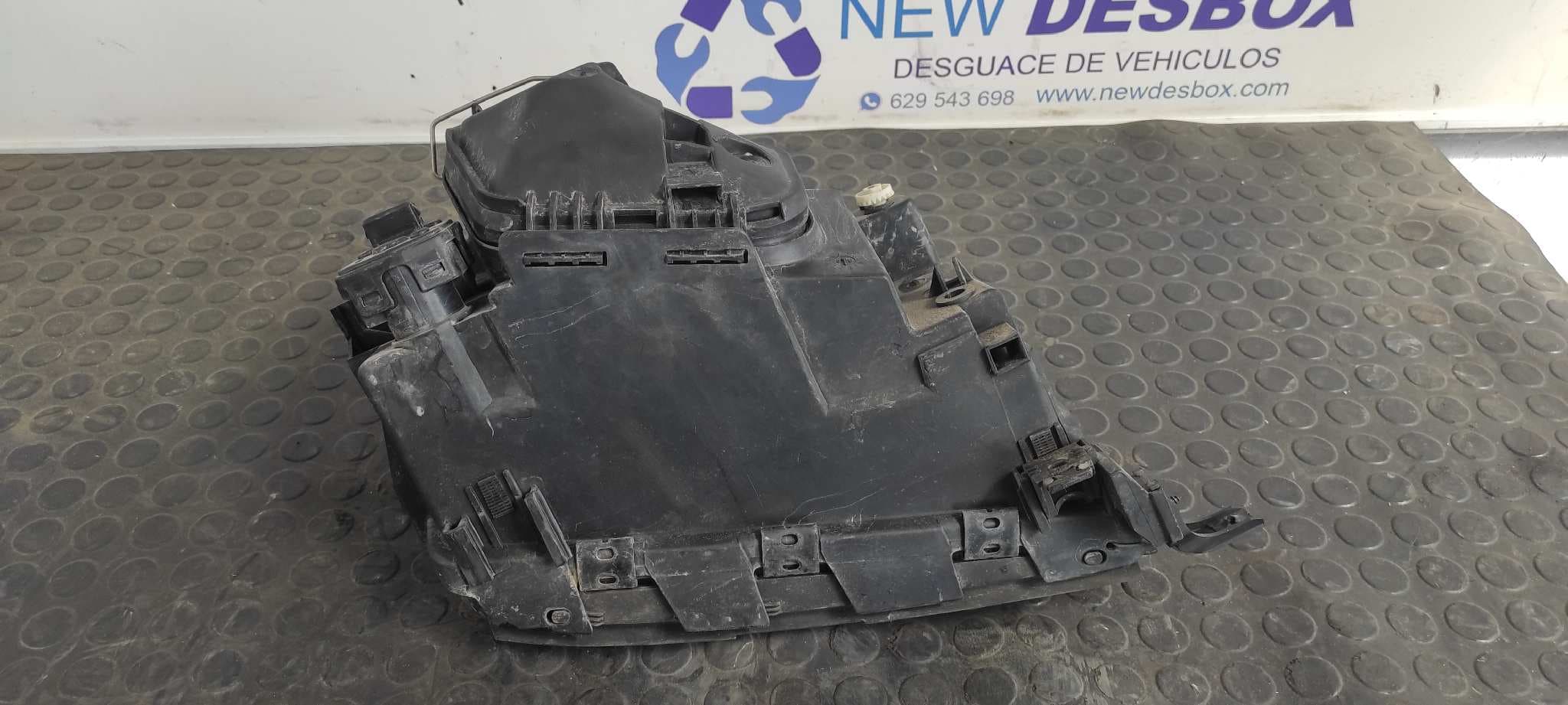 Recambio de FARO IZQUIERDO para AUDI 100 BERLINA (C4) referencia OEM IAM 14050502 4