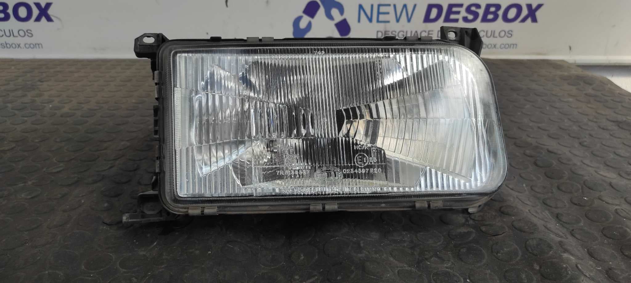 Recambio de FARO DERECHO para VOLKSWAGEN PASSAT BERLINA (312) referencia OEM IAM 13348000