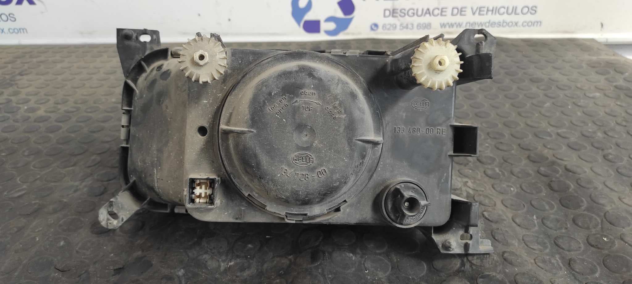 Recambio de FARO DERECHO para VOLKSWAGEN PASSAT BERLINA (312) referencia OEM IAM 13348000 5