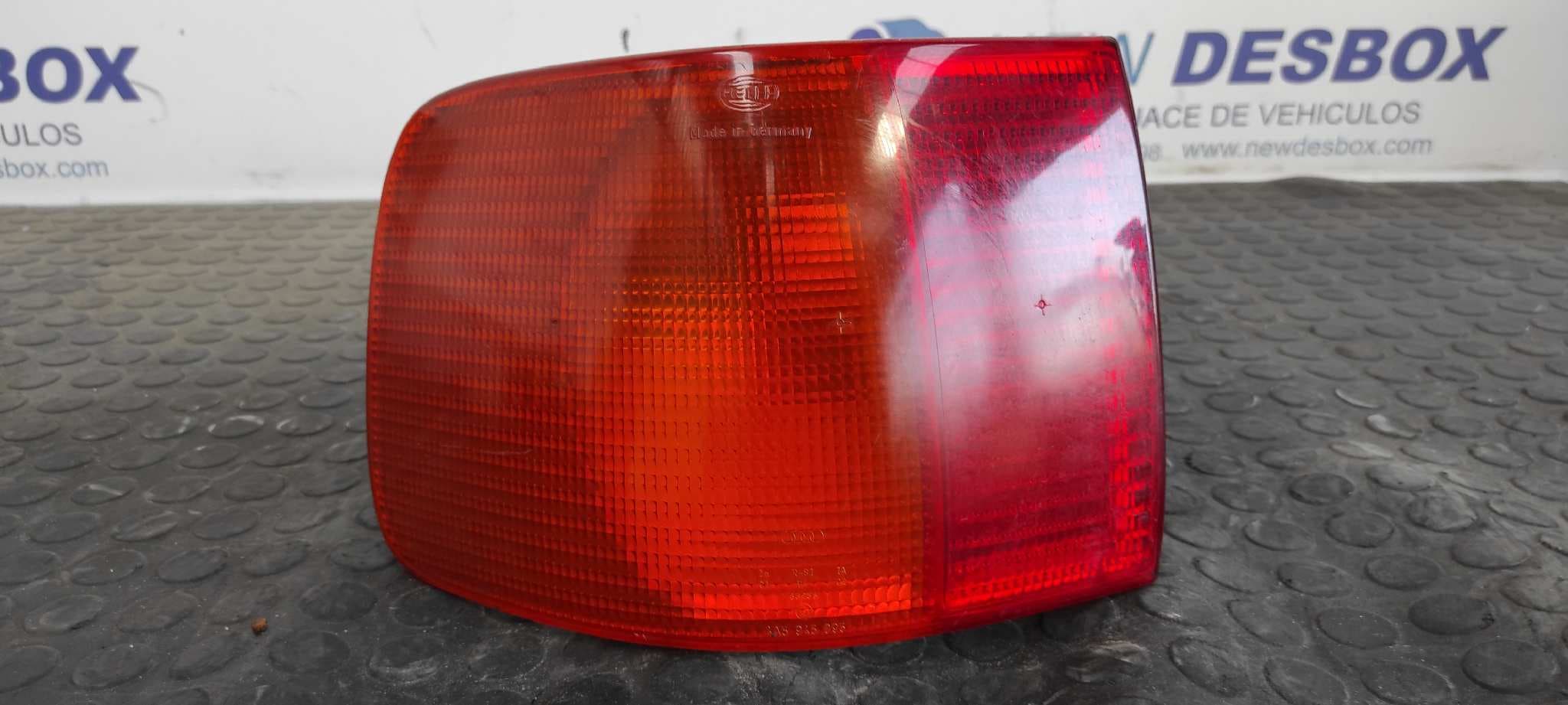 Recambio de PILOTO TRASERO IZQUIERDO para AUDI 100 BERLINA (C4) 2.0 referencia OEM IAM 4A5945095   - BLANCO