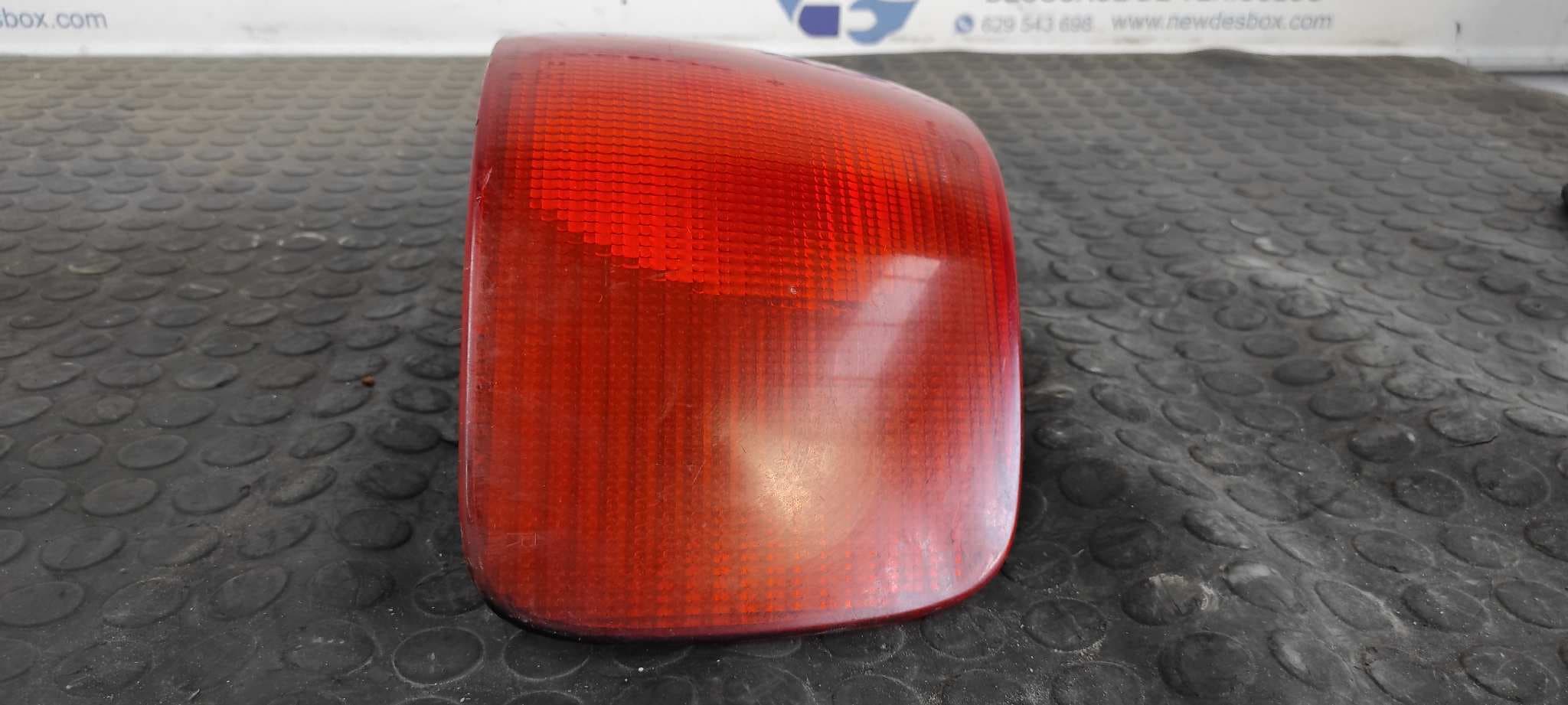 Recambio de PILOTO TRASERO DERECHO para AUDI 100 BERLINA (C4) referencia OEM IAM 138008 4