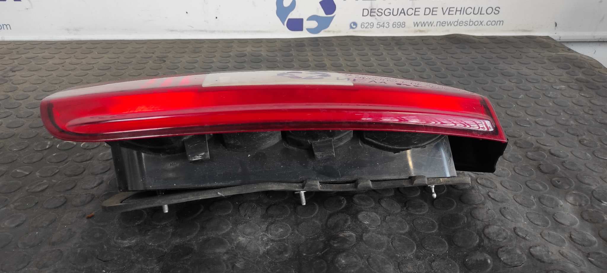 Recambio de PILOTO TRASERO DERECHO para FIAT IDEA (135) 1.3 JTD CAT 188A9000 referencia OEM IAM 46829508   - AZUL 4