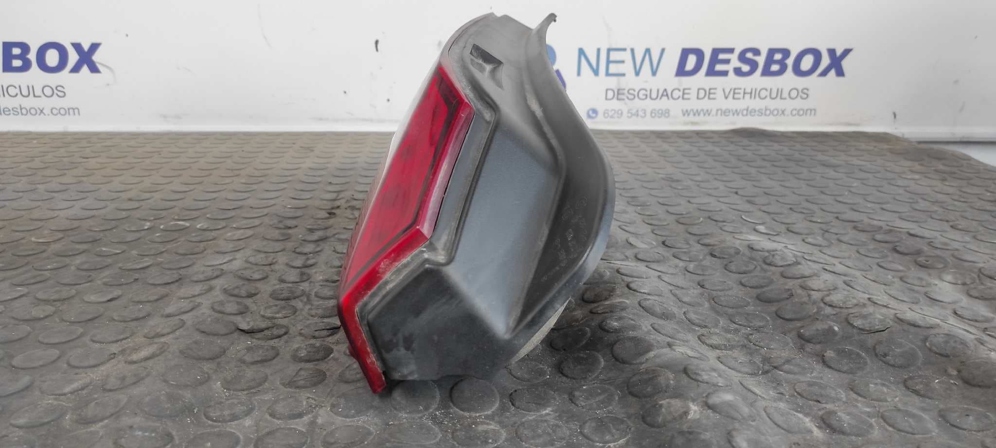 Recambio de PILOTO TRASERO DERECHO para FIAT IDEA (135) 1.3 JTD CAT 188A9000 referencia OEM IAM 46829508   - AZUL 2