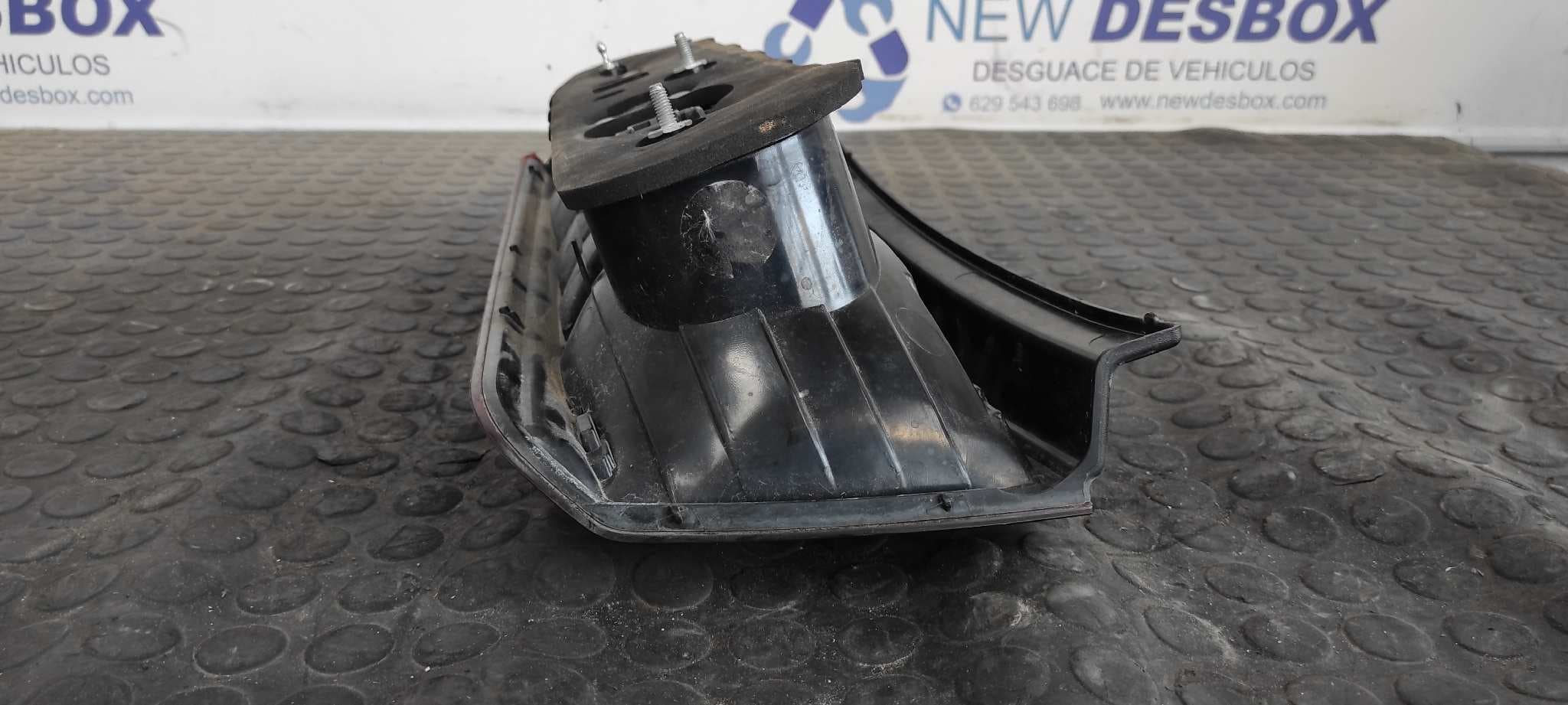Recambio de PILOTO TRASERO DERECHO para FIAT IDEA (135) 1.3 JTD CAT 188A9000 referencia OEM IAM 46829508   - AZUL 8