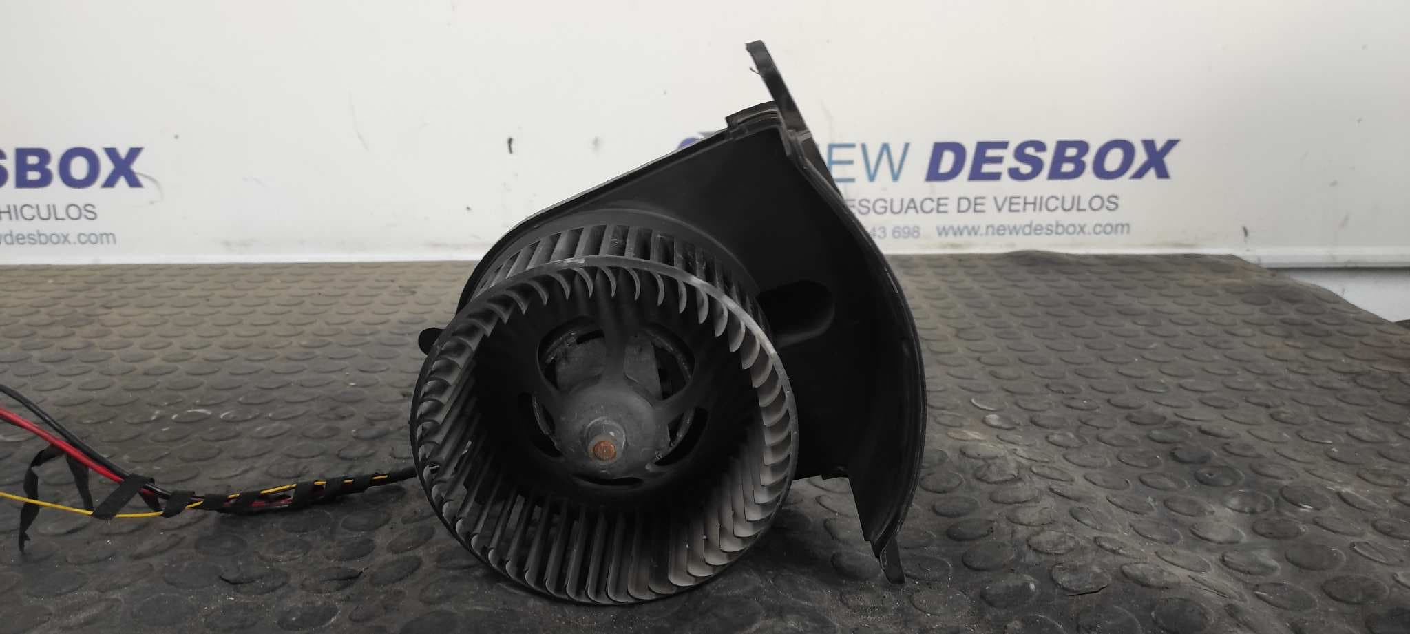 Recambio de MOTOR CALEFACCION para RENAULT SCENIC II F9Q812 referencia OEM IAM J84F666583V   - PLATA 3