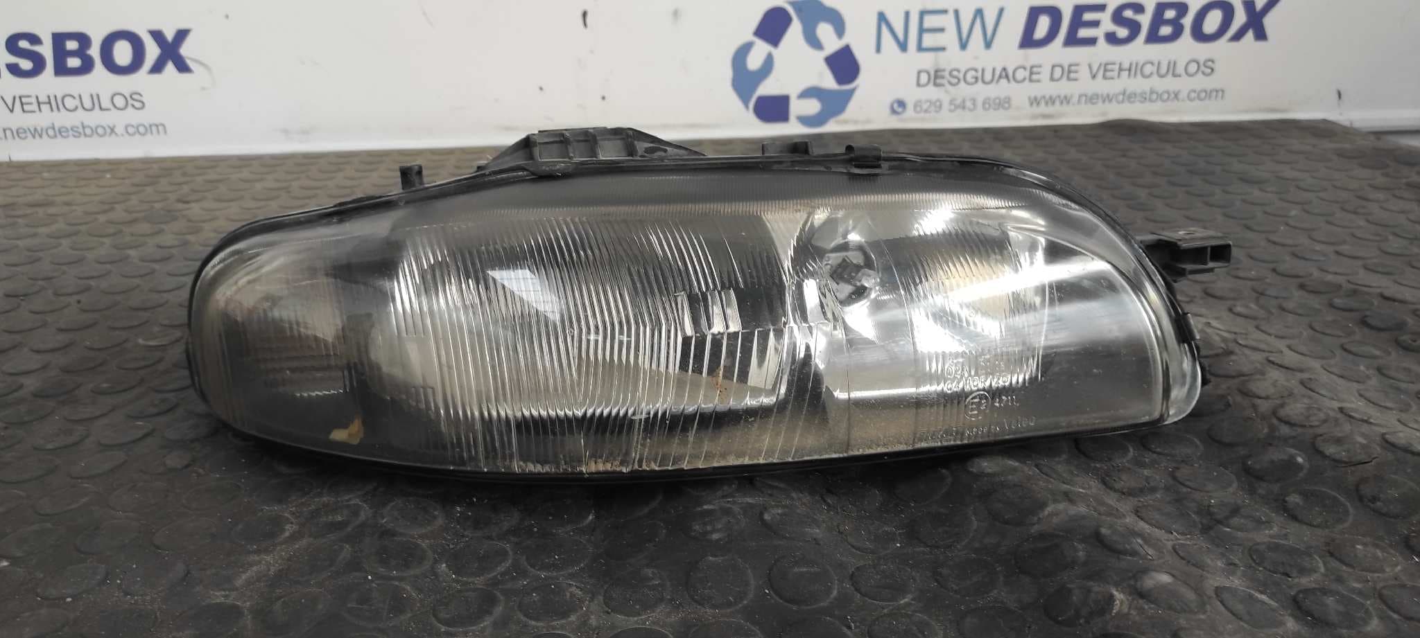 Recambio de FARO DERECHO para FIAT BRAVO (182) 1.6 16V CAT 182B6000 referencia OEM IAM 88201558   - GRIS